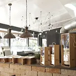 Atlas Posthotel Hotell 4*