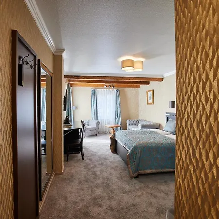 Atlas Posthotel Готель