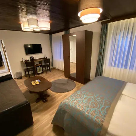 Atlas Posthotel Готель