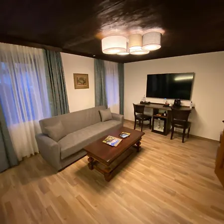 Atlas Posthotel Готель 4*