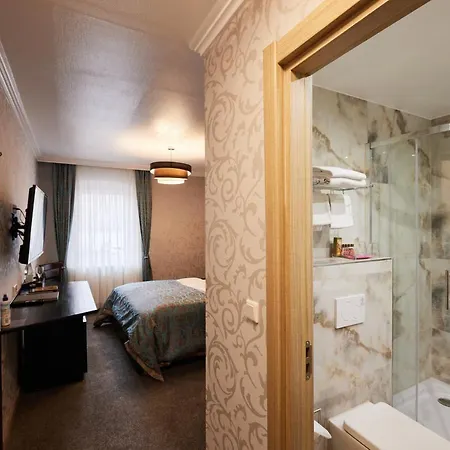 Atlas Posthotel Hotel 4*