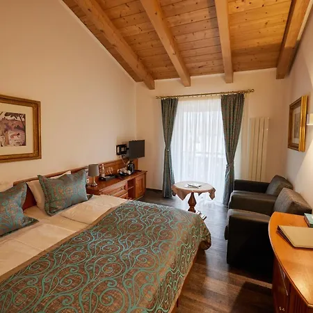 Hotel Atlas Posthotel 4*