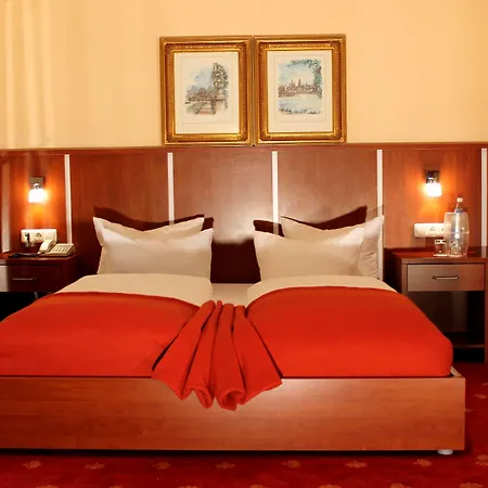 Atlas Posthotel Готель