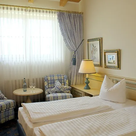 Atlas Posthotel Готель 4*