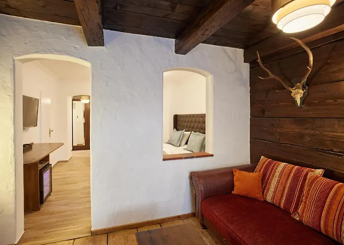 Atlas Posthotel فندق جارمش بارتنكيرشن