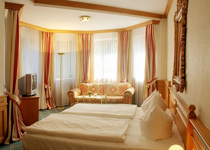 Atlas Posthotel Hotel 4*